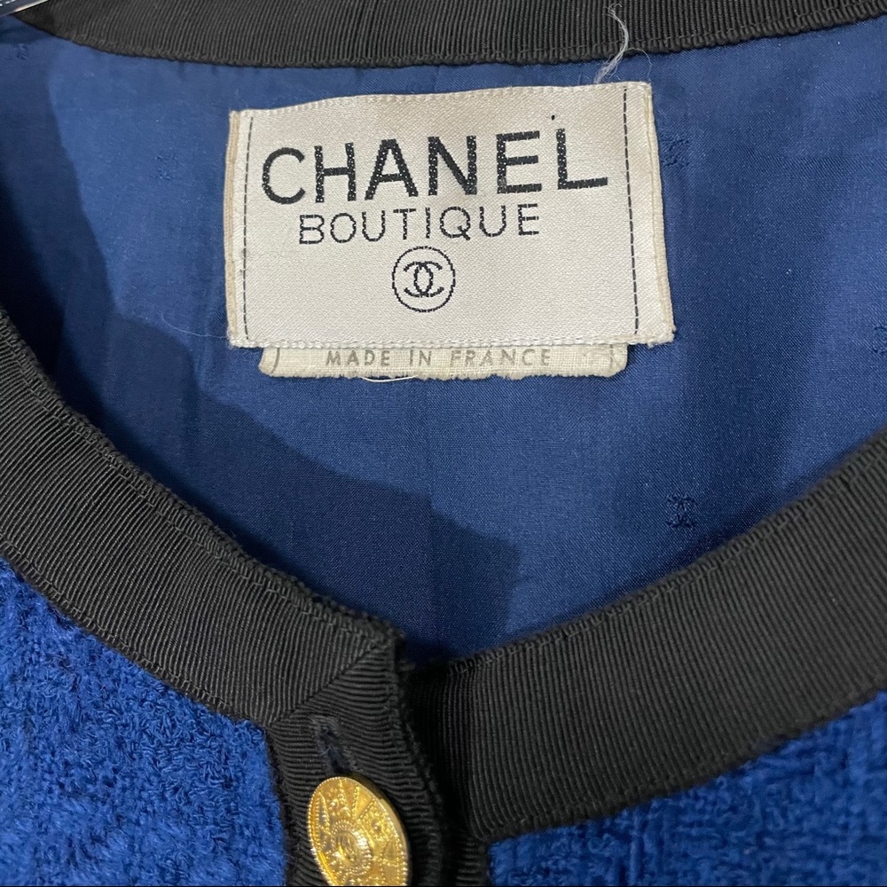 SOLD Chanel Vintage 1989 Iconic Blue Tweed Blazer - Picture 13 of 13